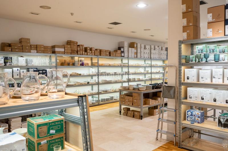 Foto f3cb20c7-c981-4f29-b78f-1840365b7caa. Business premise with heating in Área Romántica Donostia - San Sebastián