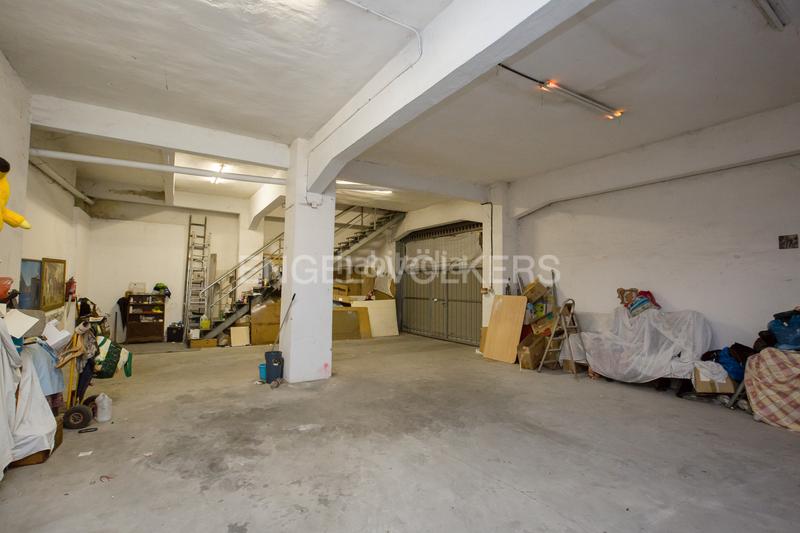 Foto 14c5f6d2-b3bc-42ac-8178-f7513f1e2b4f. Local comercial magnífico local en venta en iturribide en Bilbao