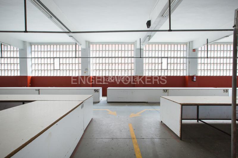 Foto eca0b12a-50ee-49f7-9da9-d336c62949cf. Local comercial magnífico local en venta en iturribide en Bilbao