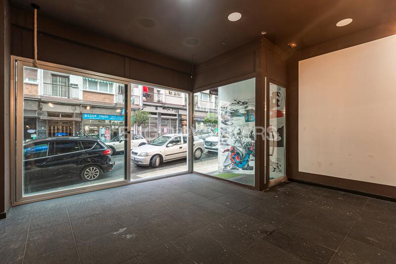 Foto 00e9352a-cb38-441d-a810-098bd52130a1. Alquiler local comercial  con gran vidriera en alquiler en calle virgen del carmen en Donostia - San Sebastián