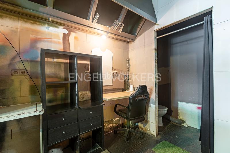 Foto a86aecd5-da33-4f75-977c-4b434d4e594c. Alquiler local comercial  con gran vidriera en alquiler en calle virgen del carmen en Donostia - San Sebastián