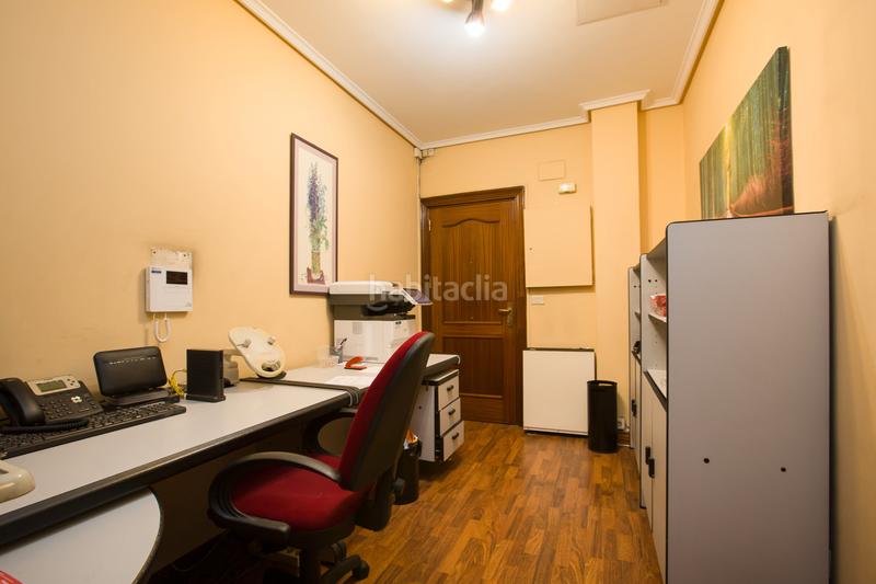 Foto b1ce4b22-6eaf-4c66-b95f-c675ec52050d. Ufficio con riscaldamento in Ensanche - Moyua - Diputación Bilbao