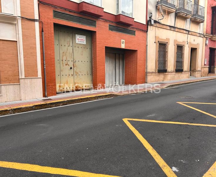 Foto 9594de8a-af41-4875-bd7f-62c41534a558. Parking voiture dans El Arenal - La Pólvora Dos Hermanas