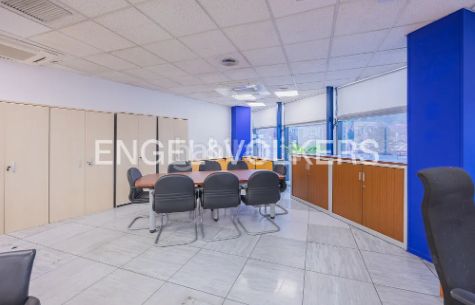 Foto a3f21910-0224-42ae-aa6a-0789a9ddb3d3. Affitto ufficio con riscaldamento in Basurtu Bilbao