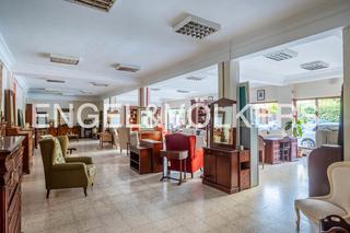 Locale commerciale in Barrio del Nervión