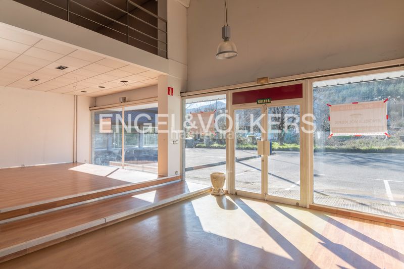 Foto 61934e14-8533-4400-912a-b08cfb4e77c7. Local comercial amb calefacció a Bedia
