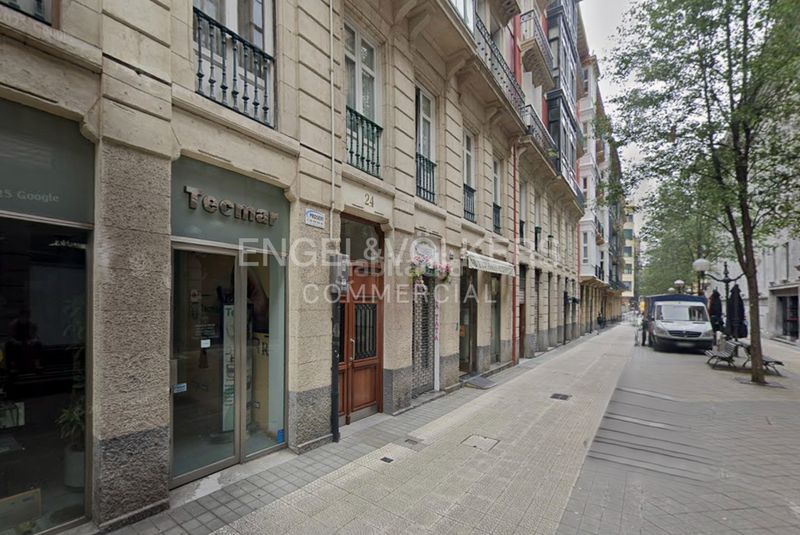 Foto be5db78a-7e83-4eea-819e-00d75772102a. Local comercial amb calefacció a Plaza Circular Bilbao