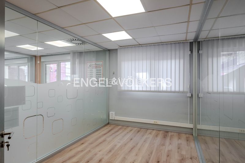Foto c5d6f0e2-ce35-42cc-8356-636571c0e760. Local comercial amb calefacció a Zarautz