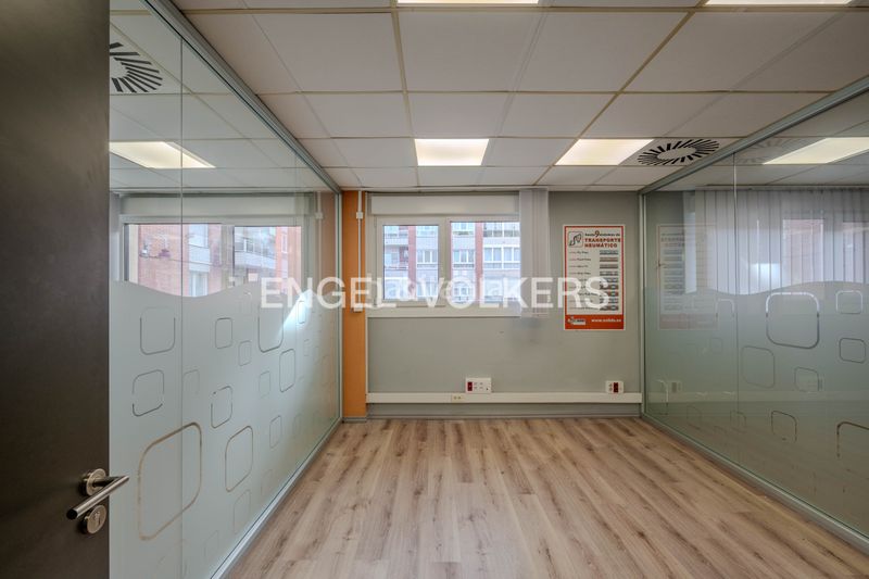 Foto eb1a149a-4e9d-4612-b6c7-ac17b2fcde29. Local comercial amb calefacció a Zarautz