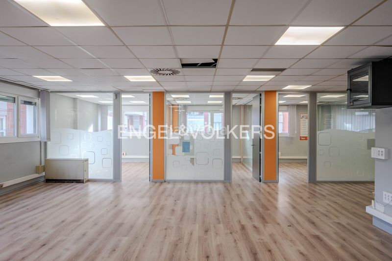 Foto f6238e17-4ef4-4b15-aa42-58ea62e28c65. Local comercial amb calefacció a Zarautz