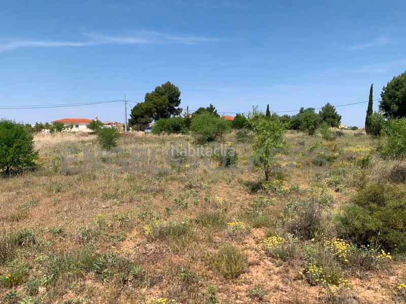 Foto 8a797b63-d376-46c0-a5c6-c3dd453c74a3. Finca rústica a Requena
