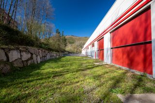 Capannone industriale in N/a. Nave industrial con espacio exterior adicional de almacenamiento