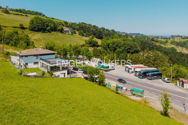 Foto 8189f777-9bd1-472d-b91e-a5500231e142. Edifici a itziar bidea 18 a Deba
