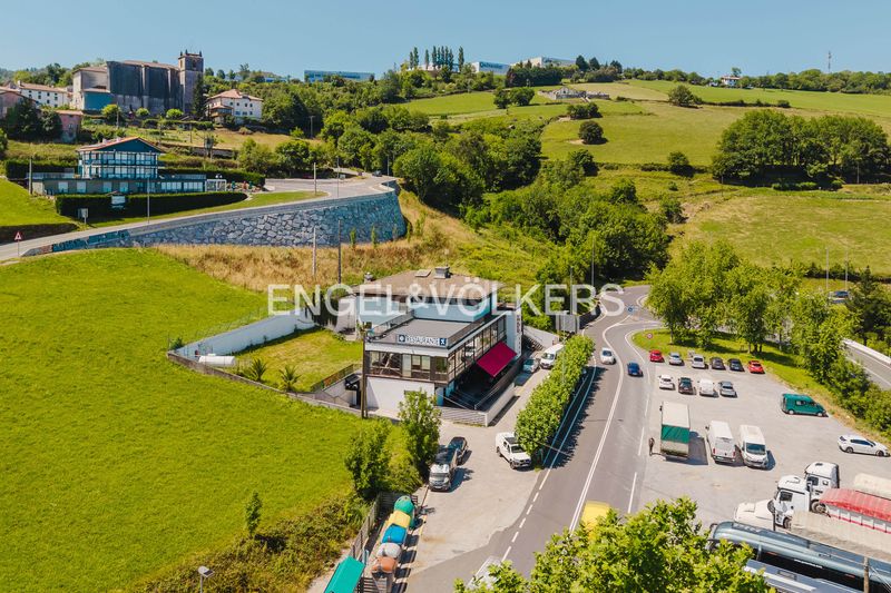 Foto a160560a-fcd2-419c-be3e-8e5a6c021a7b. Edifici a itziar bidea 18 a Deba