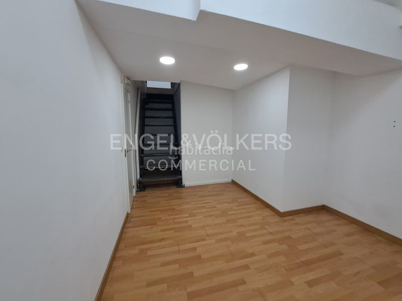 Foto 4525f22d-e654-4e1e-83a1-5f87245c040d. Local comercial a Basurtu Bilbao