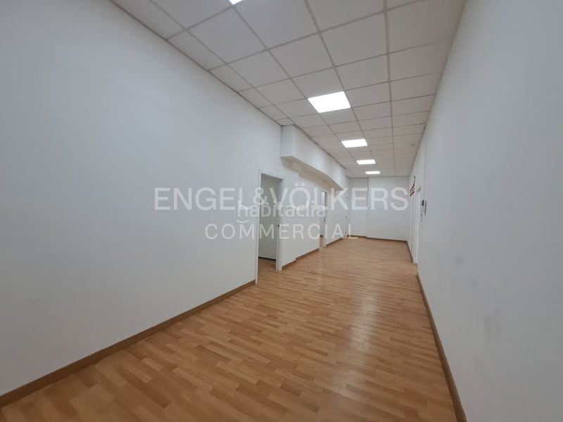 Foto acca3699-8889-49d5-9800-1702d00e887c. Local comercial a Basurtu Bilbao