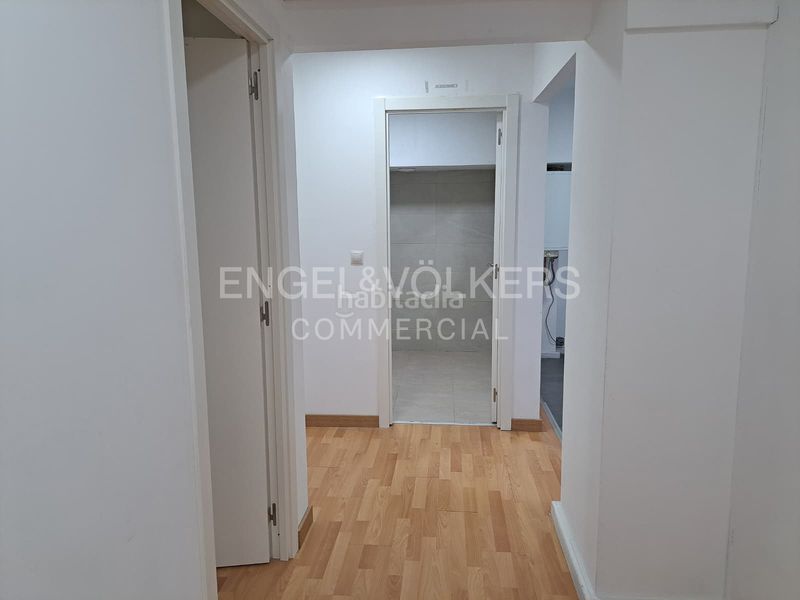 Foto b6741551-740f-469d-a7c3-df651889b6b7. Local comercial a Basurtu Bilbao