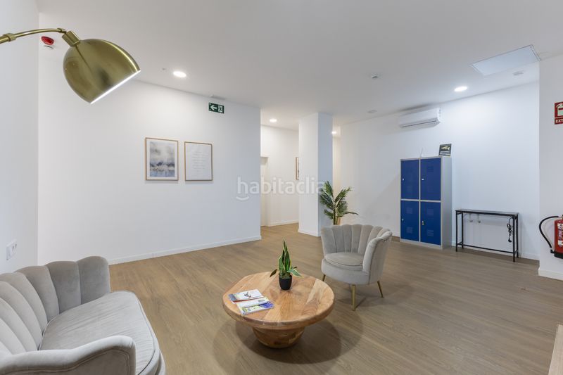 Foto ae2a5c22-8aed-49de-87fd-335642c9eead. Edificio in Arrancapins Valencia