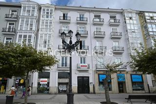 Lloguer Oficina a Paseo de pereda 32. Fantástico local con vistas a la bahía de santander