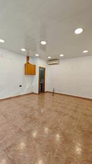 Rent Business premise in Llagosta (La). Local comercial en alquiler