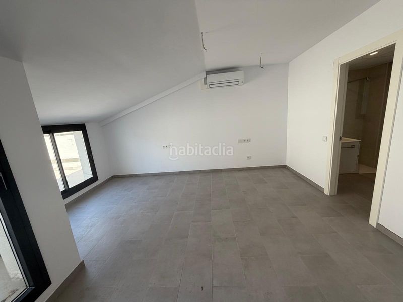 Foto b737a9f5-ddfb-42a7-816a-150b285aecc1. Dúplex amb calefacció a Llagosta (La)