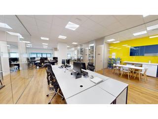Rent Office space  Isabel colbrand. Oficina en alquiler implantada, equipada y lista para entrar las