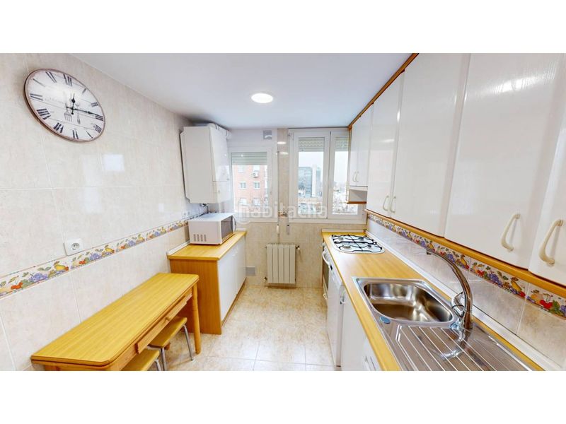 Foto 3512a93c-13fd-4072-9fe1-a0eda44c27be. Rent flat with heating parking in Castilla Madrid