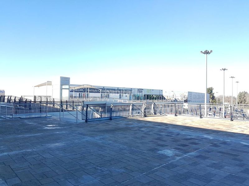 Foto 54de7135-dd46-495b-9b2c-6946f6951785. Location bureau dans carretera de san martín de la vega 12 dans Pinto