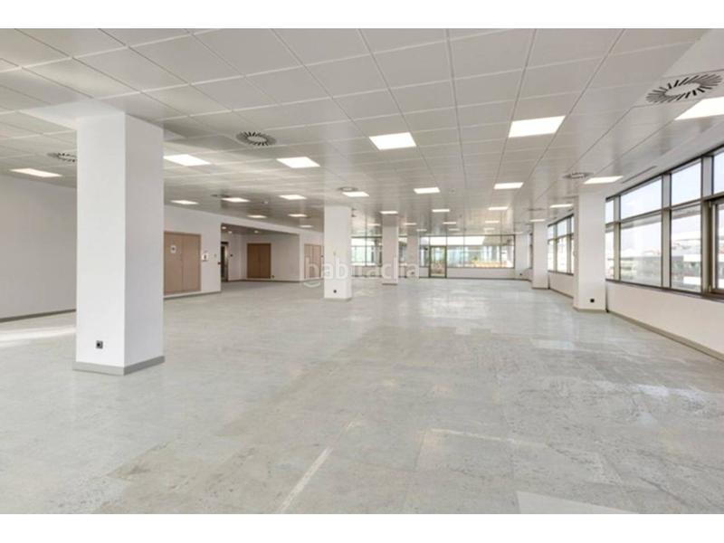 Foto 345dc165-c286-4e56-aaaa-21a3fe42055c. Rent office space with heating parking in Valdebebas - Valdefuentes Madrid
