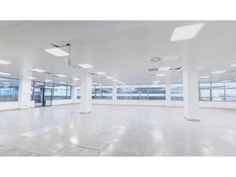 Foto 54821588-84dd-4826-a93c-868aa93951a9. Rent office space with heating parking in Valdebebas - Valdefuentes Madrid