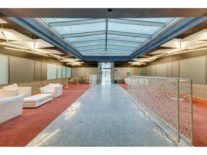 Foto 38c97185-e7d4-410a-a45f-ca97c5c16a0d. Rent office space with heating parking in Valdebebas - Valdefuentes Madrid