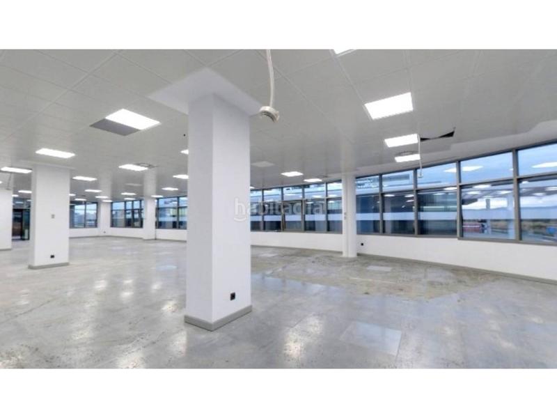 Foto b8845fe9-b204-49da-a59d-39b1f1b9de5a. Rent office space with heating parking in Valdebebas - Valdefuentes Madrid