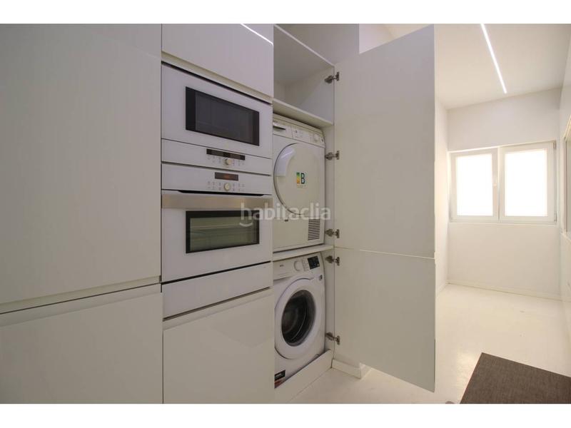 Foto 43fda5ad-ecc2-4d85-b173-70f51a6f397e. Rent flat with heating parking in Centro - Ayuntamiento Santander