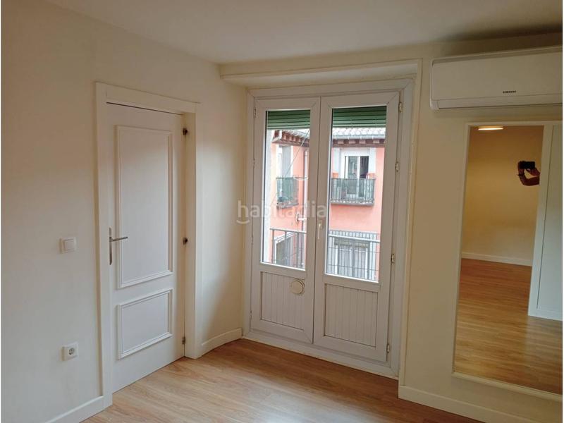 Foto 2bdedef3-de2c-4b03-8df6-024cc83f23d3. Alquiler piso se alquila magnífico piso listo para entrar en el centro , en el distrito de Palacio en Madrid
