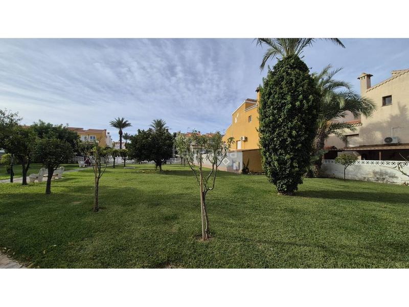 Foto 3cd19d07-a7f4-4a42-a596-e5187b03cfbc. Location chalet avec parking piscine dans Zona Carrefour - Urbanizaciones Torrevieja