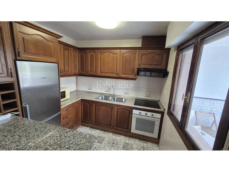 Foto a4ceca2b-8bb7-4a31-9b3d-9102e17600b8. Location chalet avec parking piscine dans Zona Carrefour - Urbanizaciones Torrevieja