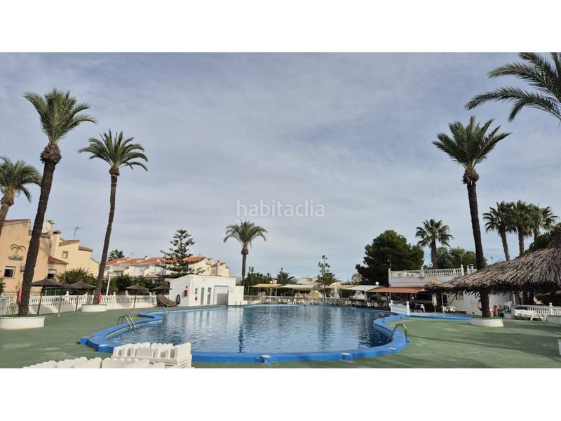 Foto a1311683-4692-4ea4-b56a-64e06c2a49ce. Miete chalet mit parking pool in Zona Carrefour - Urbanizaciones Torrevieja