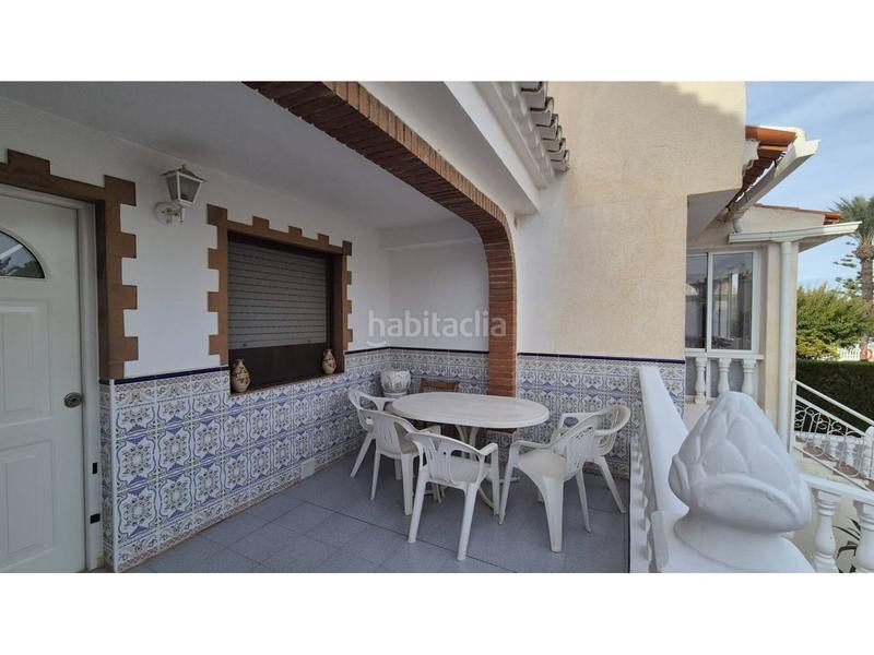 Foto fd745b24-3116-480c-a708-0deebdba3a9f. Miete chalet mit parking pool in Zona Carrefour - Urbanizaciones Torrevieja