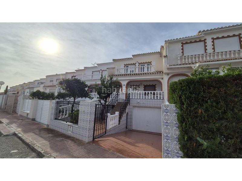 Foto 497aee1c-0e41-4b3f-91d6-5d43a13316db. Rent chalet with parking pool in Zona Carrefour - Urbanizaciones Torrevieja