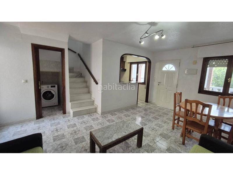 Foto b0347fb3-b153-42ea-acda-ca66a7f672ad. Rent chalet with parking pool in Zona Carrefour - Urbanizaciones Torrevieja