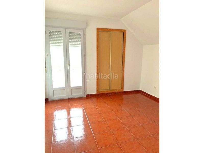 Foto 7cadad37-c1d1-48e5-9d10-fd71948472f4. Miete chalet mit heizung parking pool in Los Ángeles de San Rafael Espinar (El)