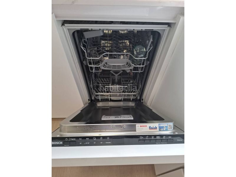 Foto 2311ac96-4b55-47c8-aefc-44450877a073. Lloguer pis amb calefacció a Simancas Madrid