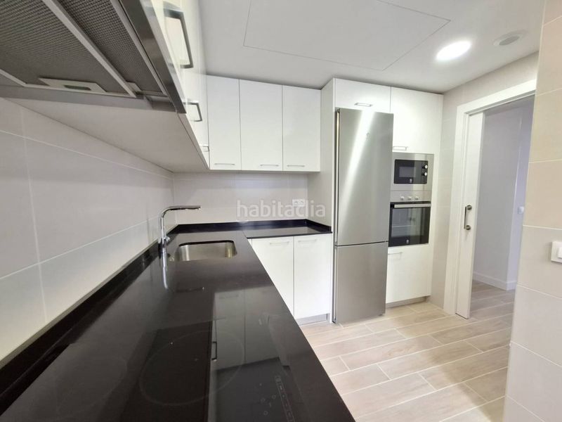 Foto 6a63b508-5b04-417b-8811-440b7ccf1d32. Rent flat with parking pool in El Cañaveral Madrid