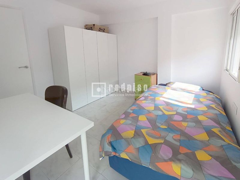 Foto e6b7da21-8c70-4697-9398-8edd0f624ea3. Lloguer pis amb calefacció a Triana Oeste Sevilla