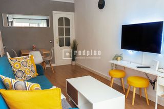 Pis  De san vicente de paúl. Piso en venta en triana. con licencia turística.
