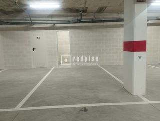 Location Parking voiture  Alfarería. Alquiler de plaza de garaje con trastero en calle alfarería.