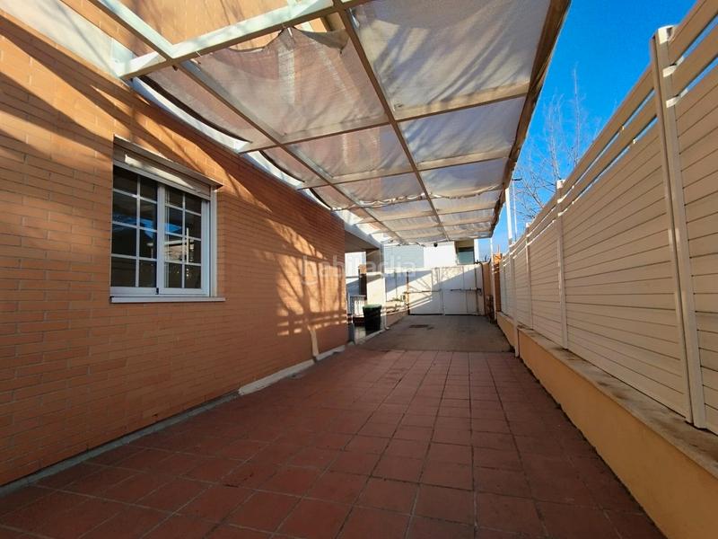 Foto d13ded27-9093-46da-a6d5-f6a024e3311e. Casa bifamiliare con riscaldamento piscina in Centro Rivas - Vaciamadrid