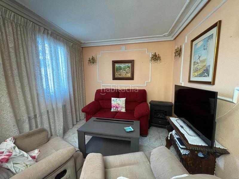 Foto 2dfb97ae-59c5-4049-b85e-4b713b221189. Chalet casa de esquina en una sola planta con gran jardín en Chinchón