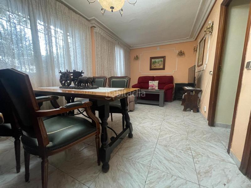Foto b7736971-833e-42bc-9d14-c0ac6cdbb09e. Chalet casa de esquina en una sola planta con gran jardín en Chinchón