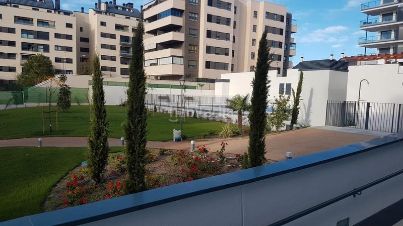 Foto 7aa282e1-ee1e-421d-bbbf-9b65144d08b8. Autoparkplatz in calle juana doña 1 in Urbanizaciones Rivas - Vaciamadrid